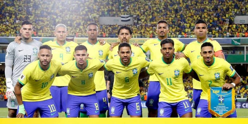 Đội hình thi đấu vững mạnh nhất của ĐT xứ Samba